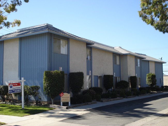 Terrace Apartments in Oxnard, CA - Foto de edificio - Building Photo