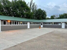 208 6th Ave SE in Stanley, ND - Building Photo