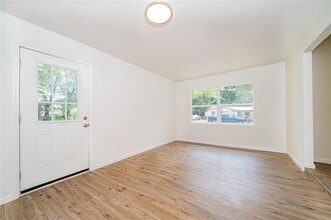 1109 Booker Ave in Mount Pleasant, TX - Building Photo - Building Photo