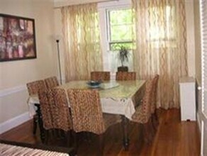 311 Tappan St, Unit 1 in Brookline, MA - Building Photo - Building Photo