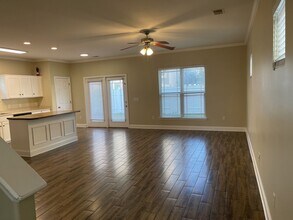 105 Summer Hill Way in Richmond Hill, GA - Building Photo - Building Photo