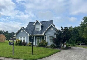 1101 Fellowship Ln SE in Knoxville, TN - Building Photo
