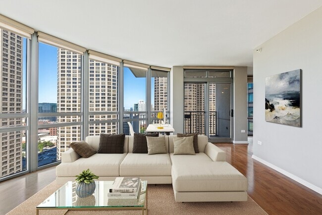 125 S Jefferson St, Unit 1902 in Chicago, IL - Building Photo - Building Photo