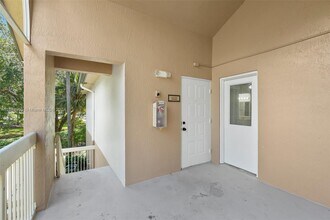 9755 Westview Dr in Coral Springs, FL - Building Photo - Building Photo