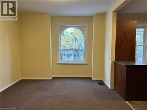 196 Hatt St in Hamilton, ON - Building Photo - Building Photo