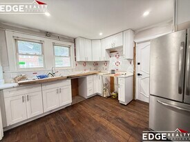 2 Portina Rd in Boston, MA - Building Photo
