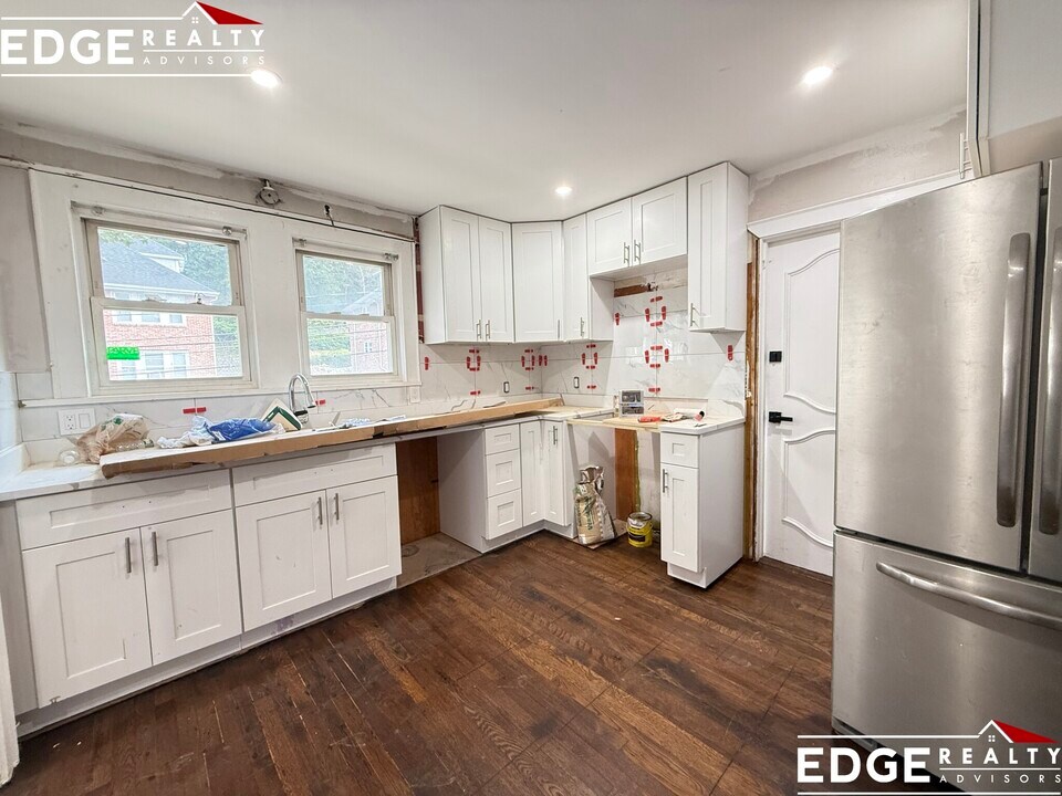2 Portina Rd in Boston, MA - Building Photo