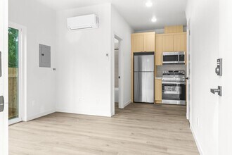 540 N Blandena St in Portland, OR - Building Photo - Building Photo