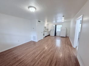 629 Papworth Ave in Metairie, LA - Building Photo - Building Photo