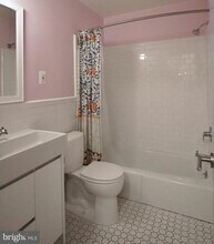 10607 Montrose Ave in Bethesda, MD - Building Photo - Building Photo