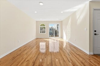 624 Bramhall Ave in Jersey City, NJ - Building Photo - Building Photo