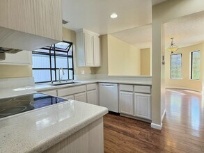 928 Wright Ave in Mountain View, CA - Building Photo - Building Photo