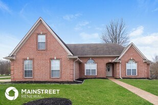 597 Shelley Renee Ln, Unit 0703 in Memphis, TN - Building Photo