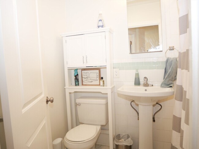1482 Beacon St in Brookline, MA - Building Photo - Building Photo