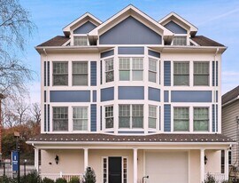 10 School St in Rye, NY - Building Photo