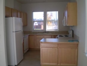 87558 Placid St in Veneta, OR - Building Photo - Building Photo