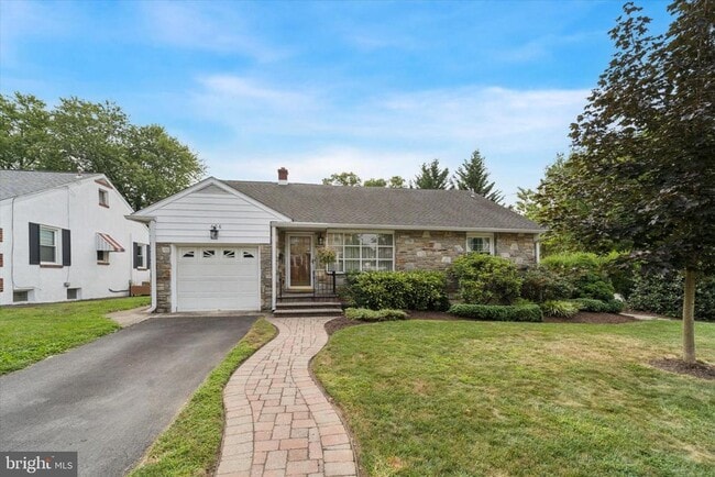 property at 436 Edgewood Dr