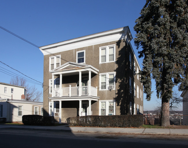 389 Congress Ave in Waterbury, CT - Building Photo - Building Photo