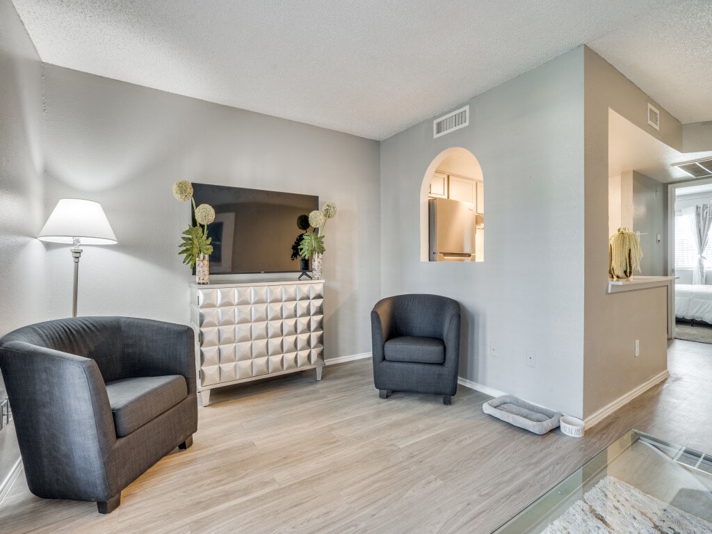 Mateo Apartment Homes in Arlington, TX