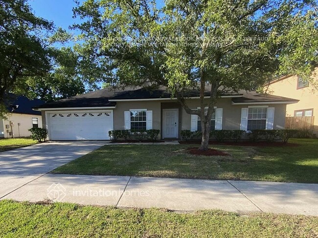 property at 10939 Apple Blossom Trail E