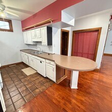 1100 Jackson St NW in Grand Rapids, MI - Building Photo - Building Photo