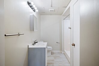 Riveredge Square Apartments in Spring City, PA - Building Photo - Building Photo