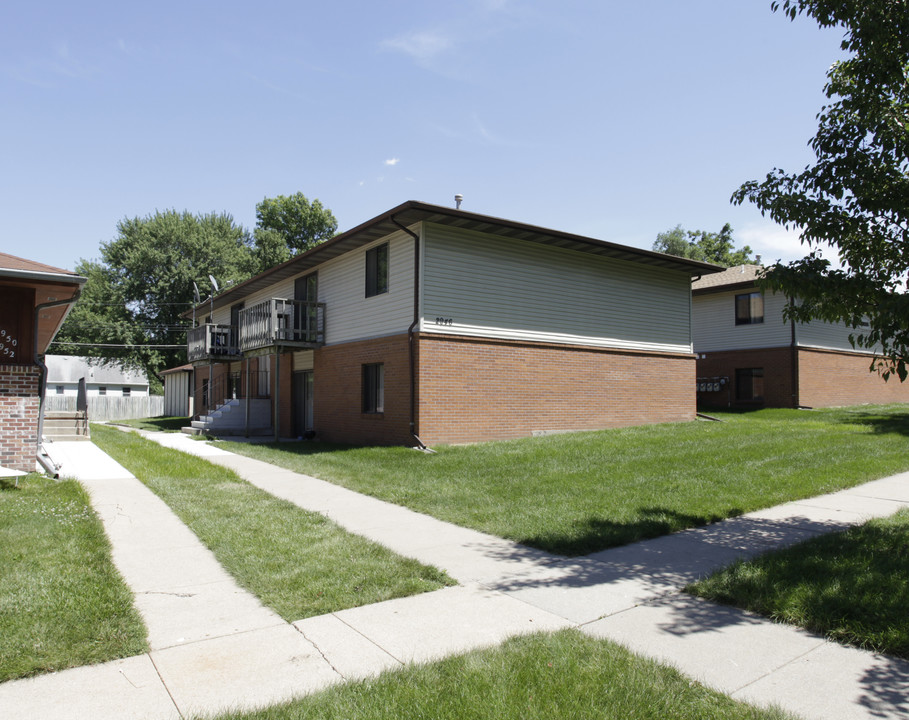 Cheever Apartments in Lincoln, NE - Building Photo