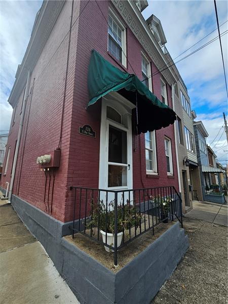 property at 126 S 11th St