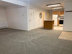 4201 O'Malley Rd in Anchorage, AK - Building Photo - Building Photo
