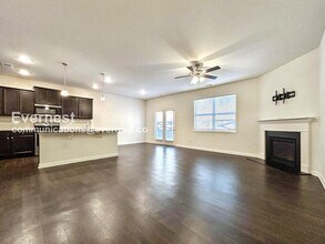 176 Woodhouse Cir in Acworth, GA - Building Photo - Building Photo