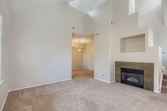 16332 E Fremont Ave in Aurora, CO - Foto de edificio - Building Photo