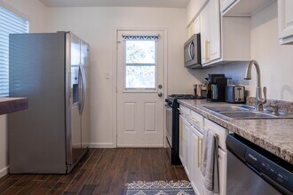 4615 N 14th St, Unit A in Phoenix, AZ - Building Photo - Building Photo