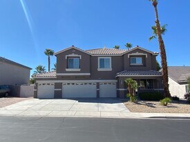 2650 Hourglass Dr in Henderson, NV - Building Photo