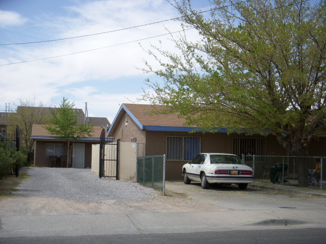 1743 N Mesquite in Las Cruces, NM - Foto de edificio