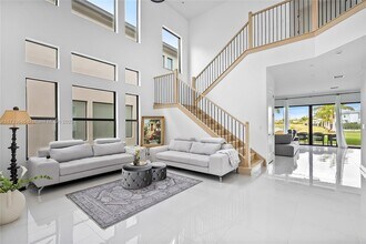 8289 Crystal Downs Ave in Boca Raton, FL - Foto de edificio - Building Photo