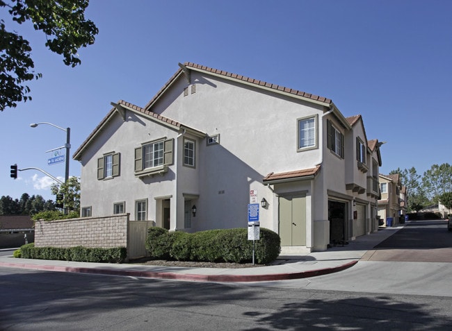 Arbor Lane Apartments Valencia Ca Apartments For Rent