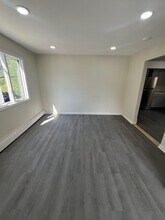 172 Congress St in Jersey City, NJ - Building Photo - Building Photo
