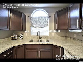 2296 N 790 W St in Lehi, UT - Foto de edificio - Building Photo