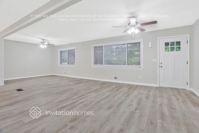 944 Betty Dr in Marietta, GA - Foto de edificio - Building Photo