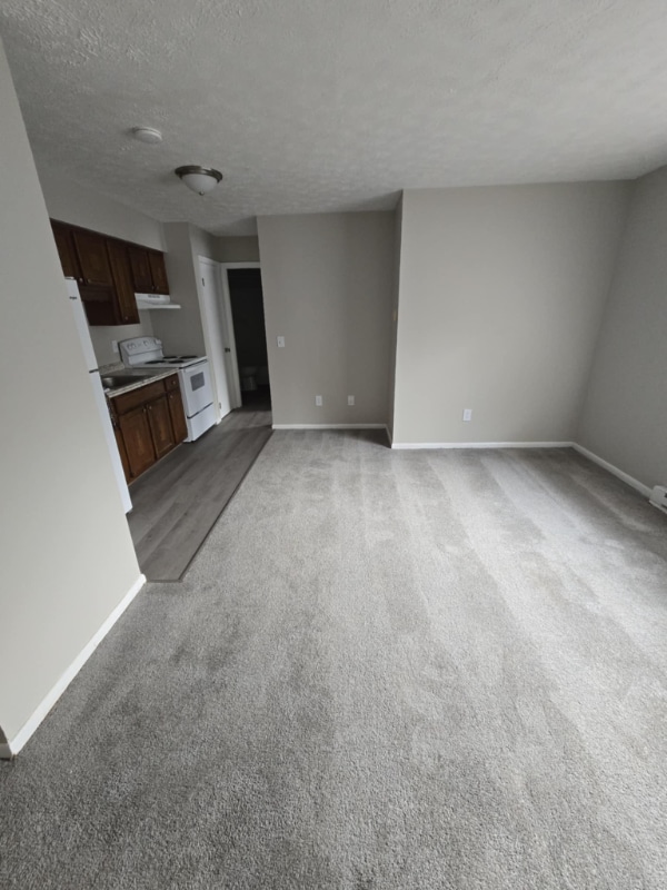 1804 Woodlawn Ave NW in Canton, OH - Building Photo - Building Photo