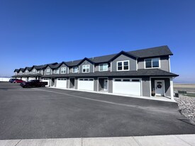 2296 Deerfield Ln in Helena, MT - Building Photo