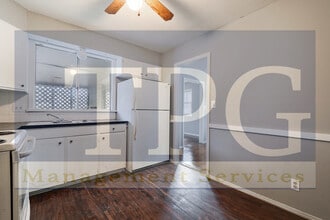 9226 Oakland Ave in Kansas City, MO - Building Photo - Building Photo