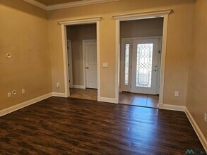 209 Almond Tree Ln in Clovis, NM - Building Photo - Building Photo