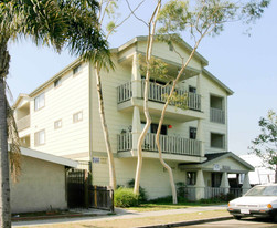 1771 Redondo Ave Apartments