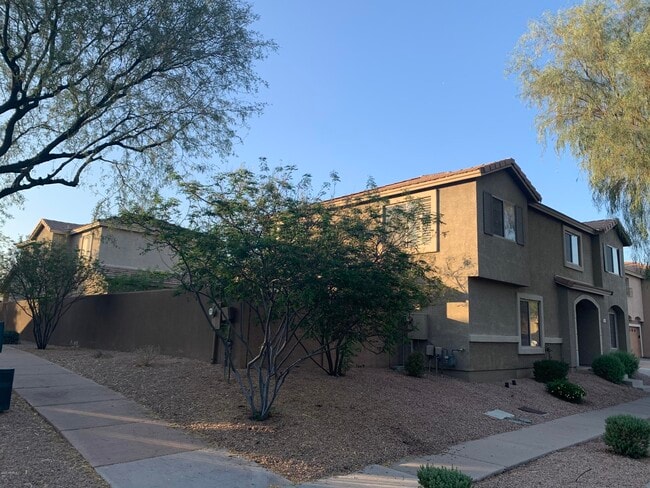 21842 N 40th Pl in Phoenix, AZ - Building Photo - Building Photo