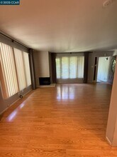 2061 Vanderslice Ave in Walnut Creek, CA - Building Photo - Building Photo