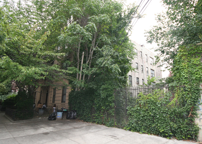 427 Saint Johns Pl in Brooklyn, NY - Building Photo - Building Photo