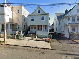 478-480 Center St, Unit 480 Center Street 2FL in Bridgeport, CT - Building Photo