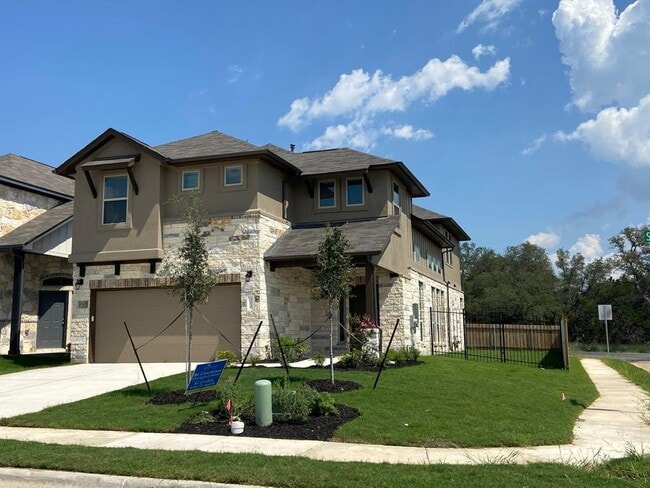 300 Staunton Dr in Leander, TX - Foto de edificio - Building Photo
