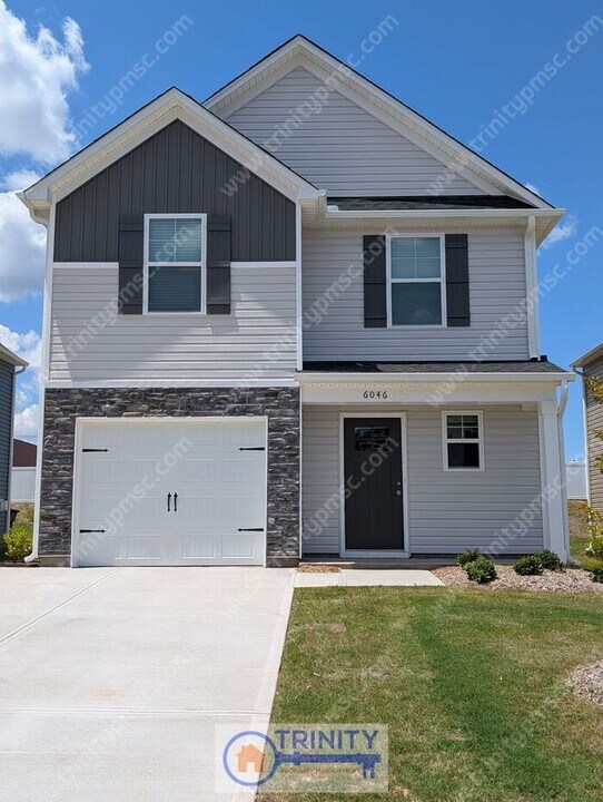 6046 Willutuck Dr in Boiling Springs, SC - Building Photo